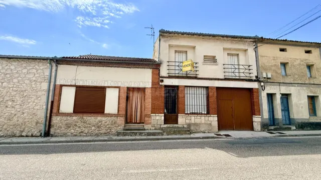 Casa en Venta en Calle Real Alta, 1, Olombrada. Ref.2108
