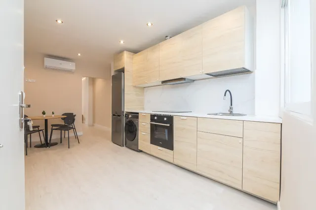 VIVIENDA RECIÉN REFORMADA EN VENTA CALLE CORREDORA · ELCHE — 11