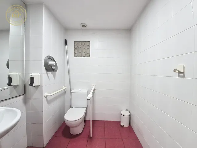 Nave industrial con despachos en venta en calle juan decon vado permanente vigente — 27