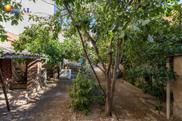 Atención promotores. Casa para derribar y hacer bloque de hasta 720 m2 de obra en Maracena centro — 9