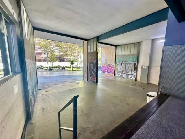Loft industrial de 140 m2 para estudio creativo u oficina en Poblenou – 259.000 € — 40