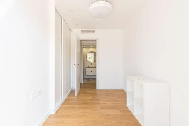 Alquiler vivienda en Juan Carlos I- Avenida Infanta Cristina. — 13