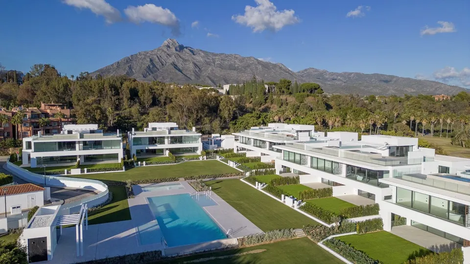Adosado 3 habitaciones 375m² en venta - Marbella