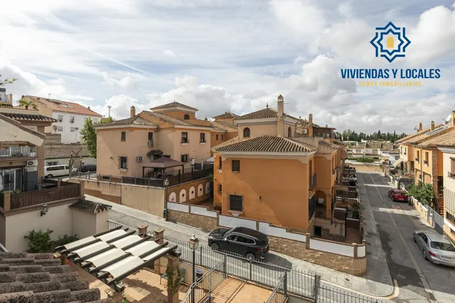 Ático en venta en La Zubia — 33