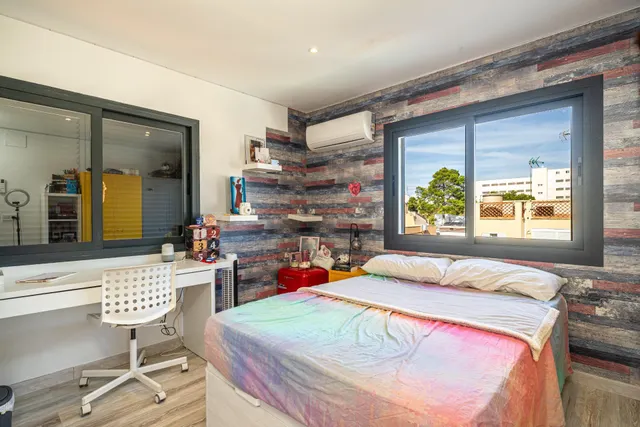 Chalet reformado con piscina, dos apartamentos independientes y garaje en Las Maravillas — 30