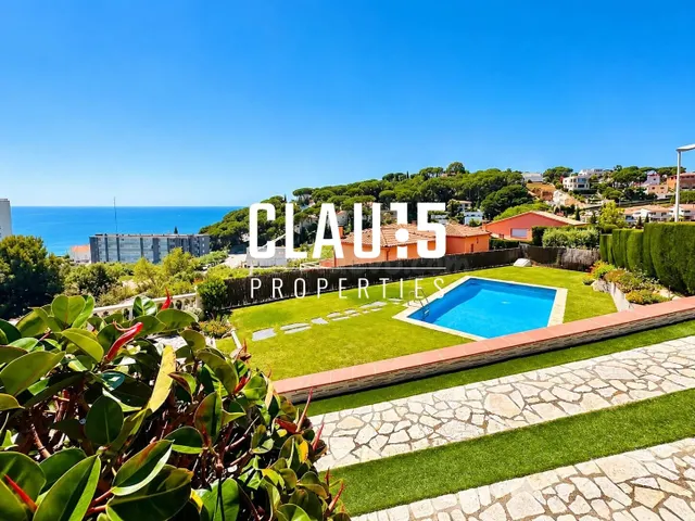 Casa independiente en venta con piscina privada y espectacul - foto 4
