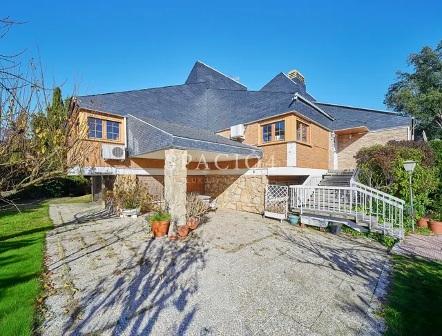Chalet independiente en venta en La Chopera, Las Rozas — 2