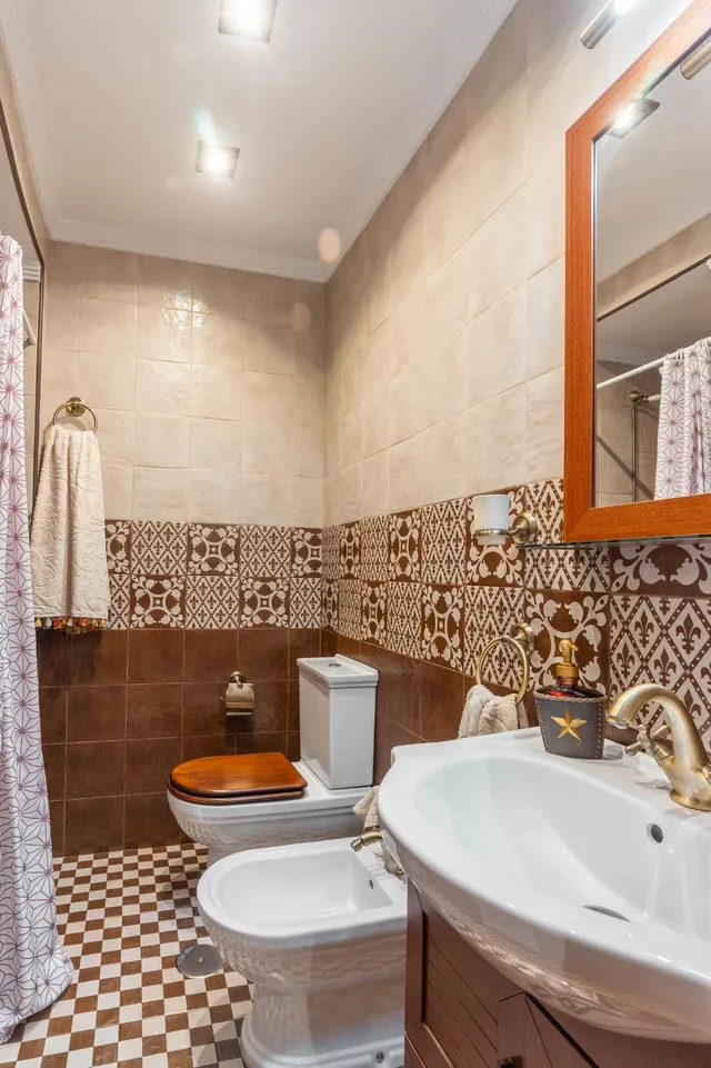 Casas, nave y fincas en venta en Caborana (aller) — 36