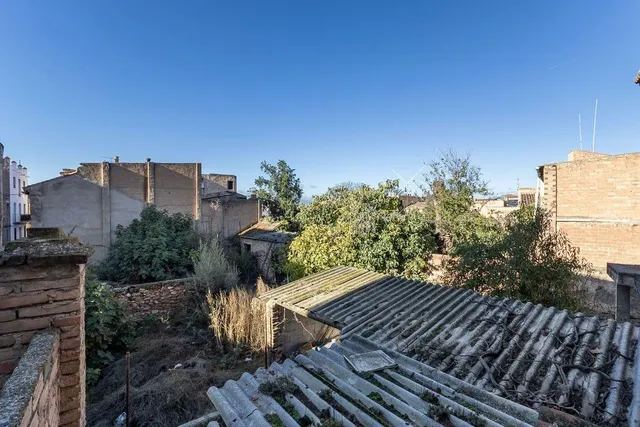 CASA CON TERRENO EN DURCAL — 25