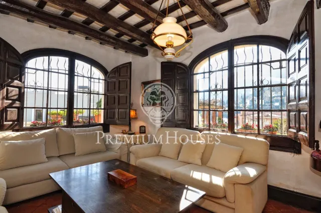 Masia en venta en el centro de Cabrera de Mar - Costa Barcelona — 10