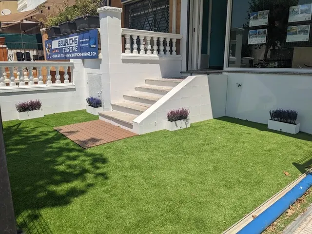 Local Comercial en Venta en Empuriabrava: Espacioso, Luminoso y Listo para Entrar — 14