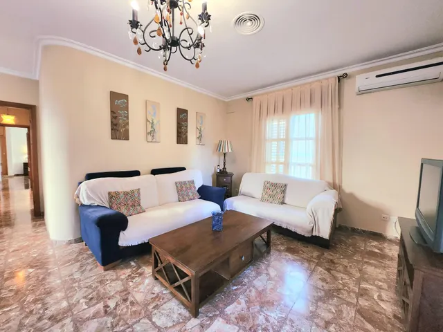 IMPRESIONANTE CASA EN CENTRO DE ALCALA DE UNA SOLA PLANTA CON LOCAL COMERCIAL Y GARAJE. — 35