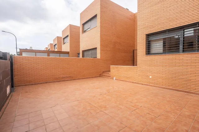 HUERCAL ALMERIA - EL CERCADO: 5 DORMITORIOS + PATIO + GARAJE ABIERTO + 3 BAÑOS + PORCHE/JARDIN — 12