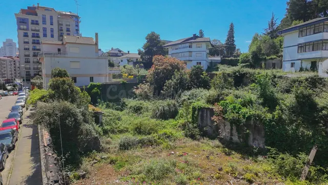 Terreno en venta en Calle Marqués Alcedo, Vigo