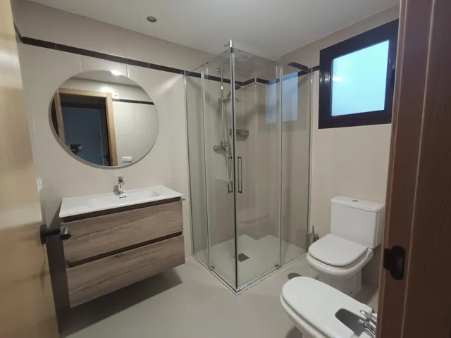 Luminoso piso de 3 dormitorios con terraza y piscina — 14