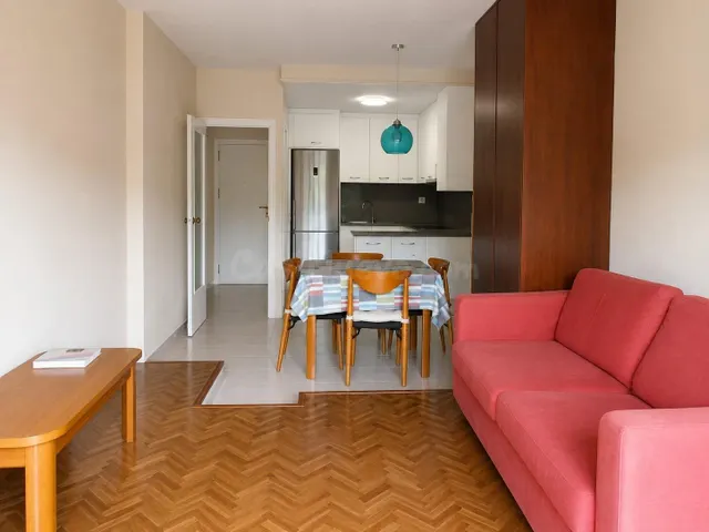 Piso de 1 dormitorio en Amposta, con ascensor y balcón - foto 3