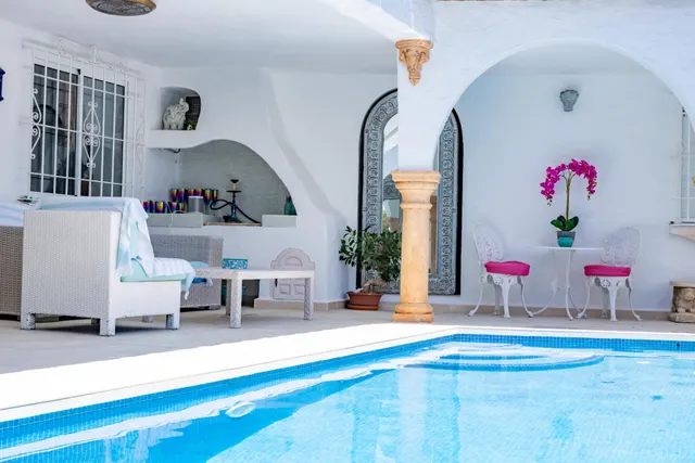 ESPECTACULAR VILLA DE LUJO EN ALQUILER EN 1ª LÍNEA DE PLAYA DE CABOPINO CON MARAVILLOSAS VISTAS AL MAR — 9