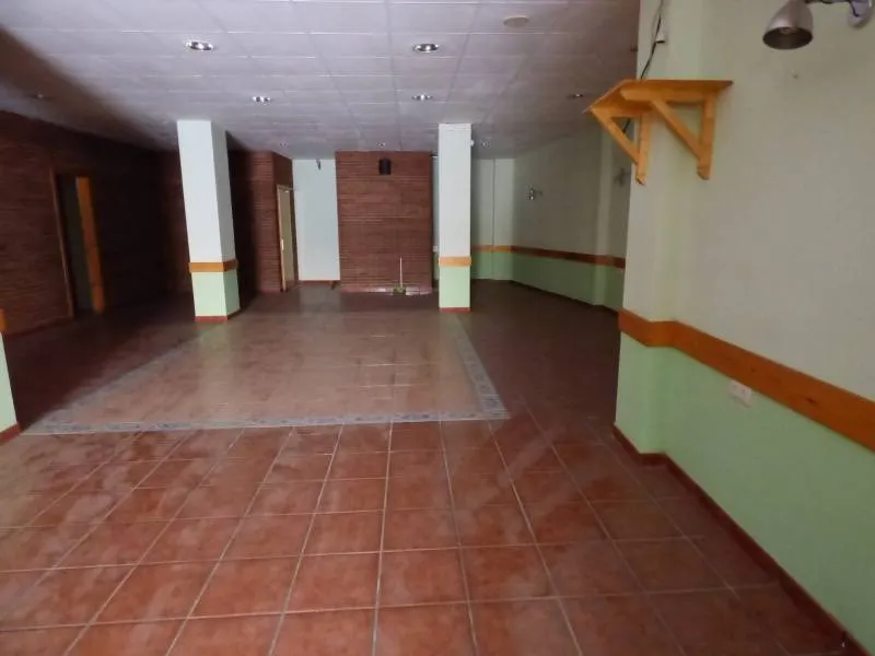Local comercial en Vilanova del Cami zona CENTRO