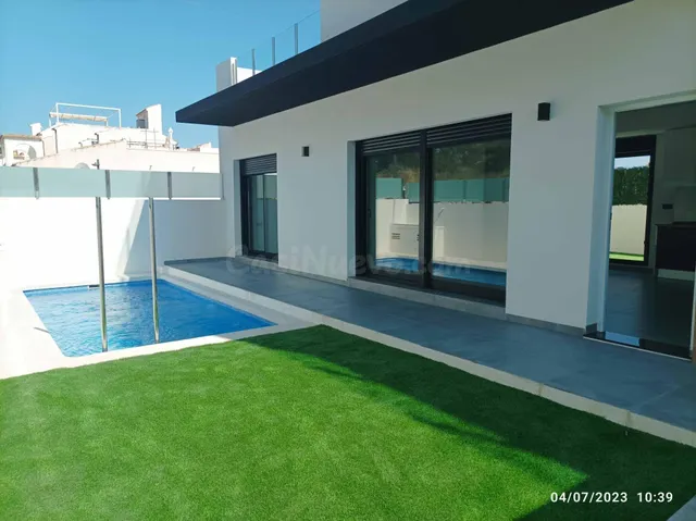 ADOSADOS DE OBRA NUEVA EN ORIHUELA COSTA - foto 2