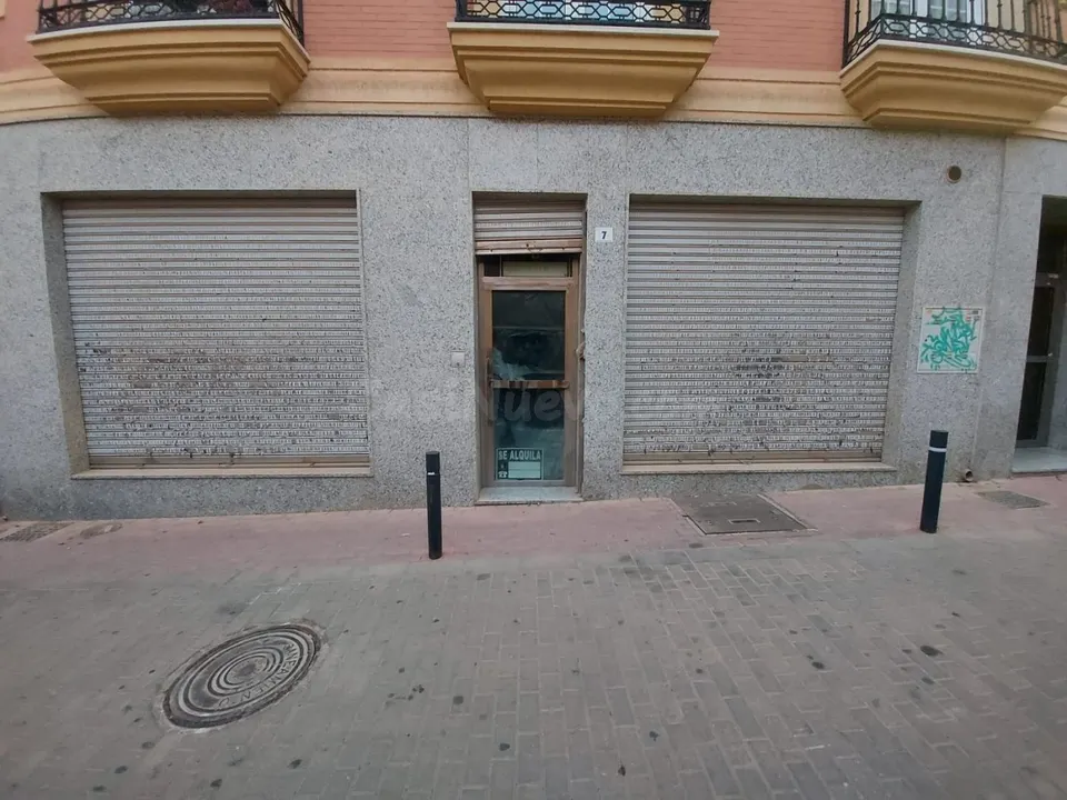 Local comercial en alquiler en el centro de El Ejido