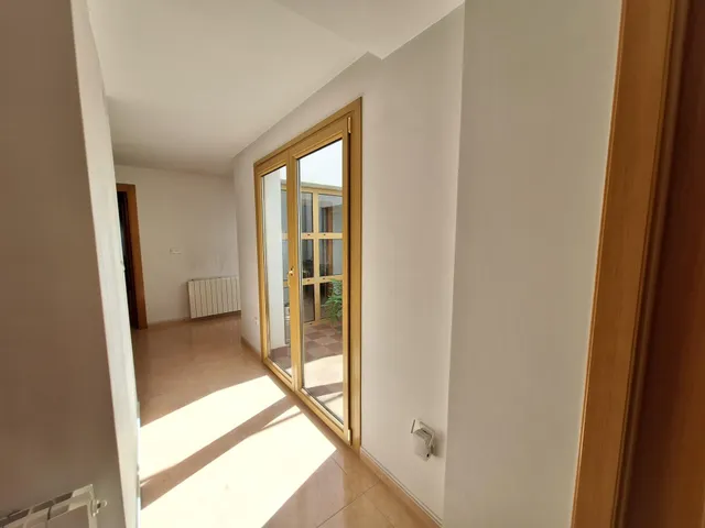 Gran casa familiar en el centro de Pinoso con garaje excepcional y posibilidades para crear tu propio negocio — 26