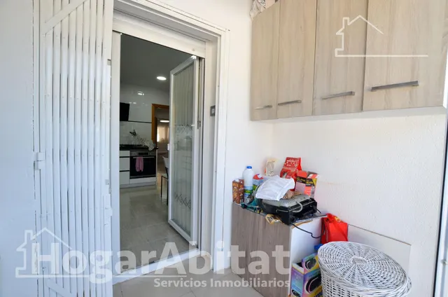 Respira paz entre el mar y la montaña en este exclusivo chalet pareado reformado con piscina privada, solárium y parking — 12