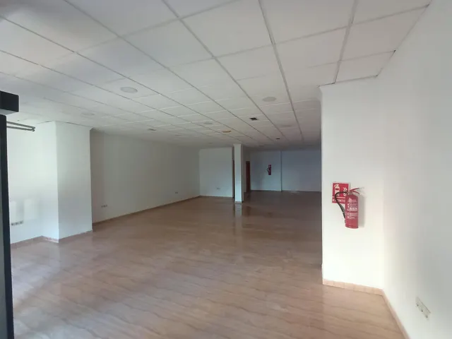 Local comercial en alquiler avenida principes de españa — 5