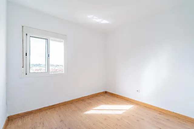 Luminoso piso de 3 dormitorios, con orientación suroeste. — 16