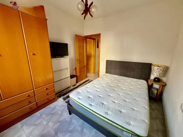 Luminoso piso de 60m2 con soleada orientacion oeste con 1 dormitorio, comoda cocina americana, salon y baño completo. — 8