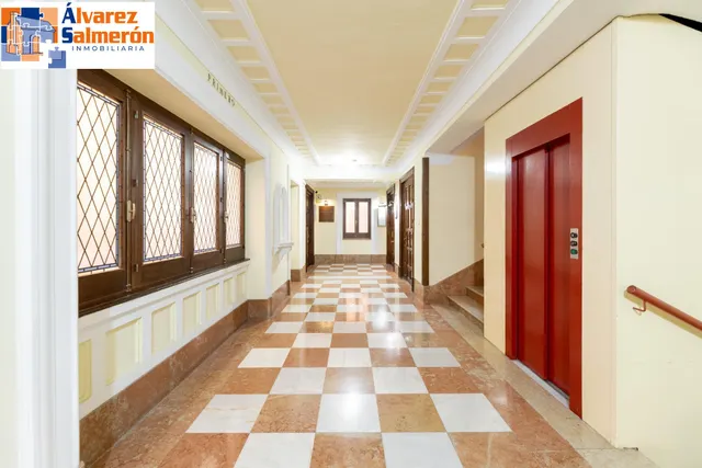 Gran vivienda en Plaza Los Campos - 7 habitaciones — 7
