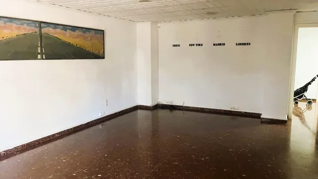 No es la oficina más bonita del mundo. Pero está donde hay que estar. — 7