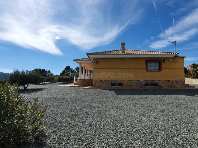 ESTUPENDO CHALET DE CUATRO DORMITORIOS EN LA PARROQUIA