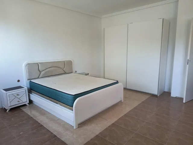 ALQUILER DE EXCELENTE CASA DE CAMPO CON 5 GARAJE — 20