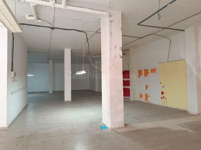 ALQUILER DE LOCAL COMERCIAL DE 181 M2 PETRER ZONA POLIDEPORT - foto 4