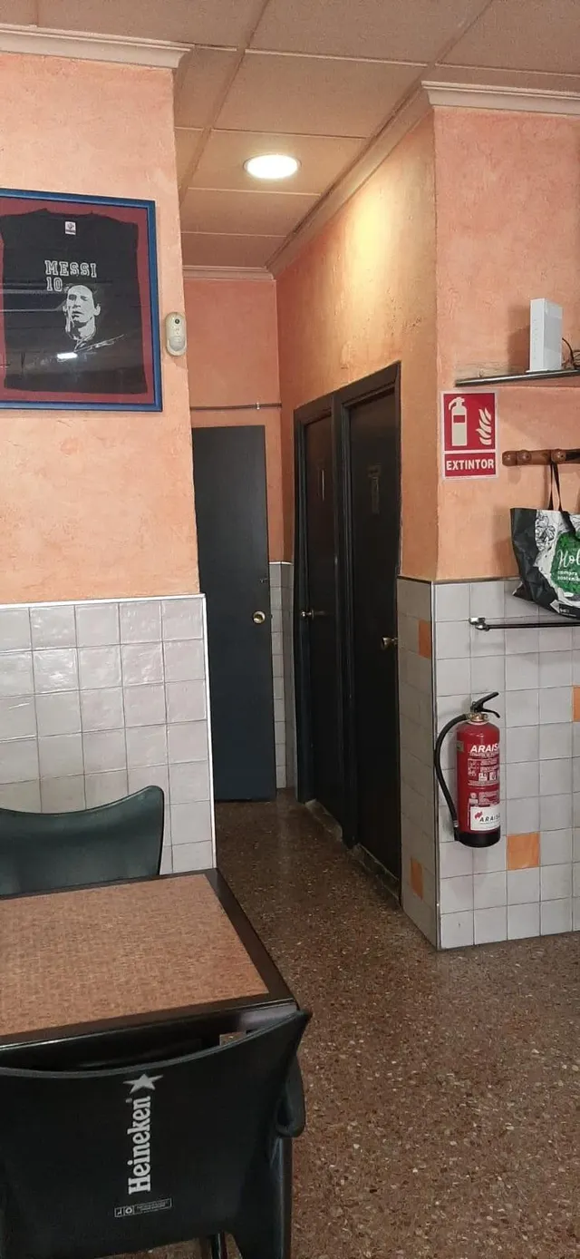 Local en rentabilidad en Calle Gadea, Alicante — 4