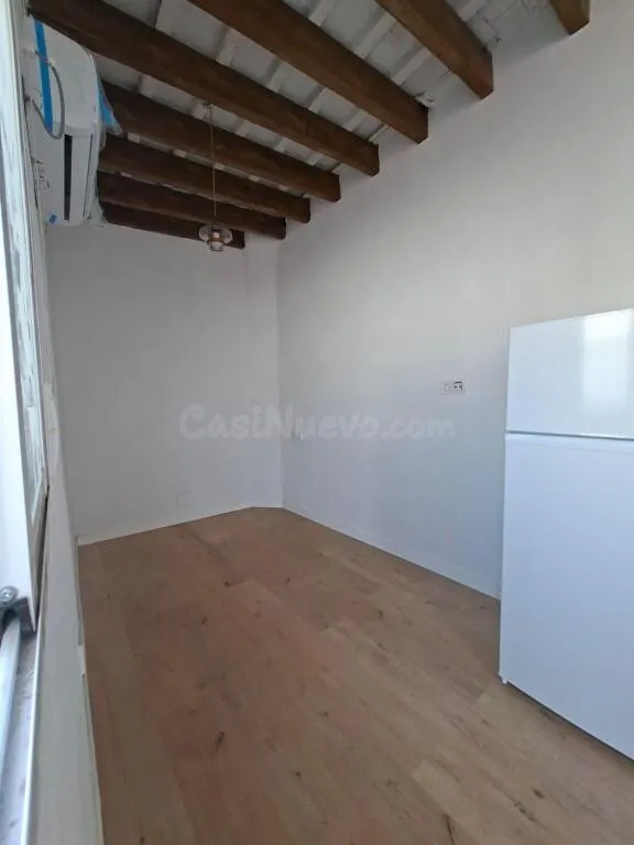Estudio completamente reformado en el corazón de Sevilla!!! - foto 4