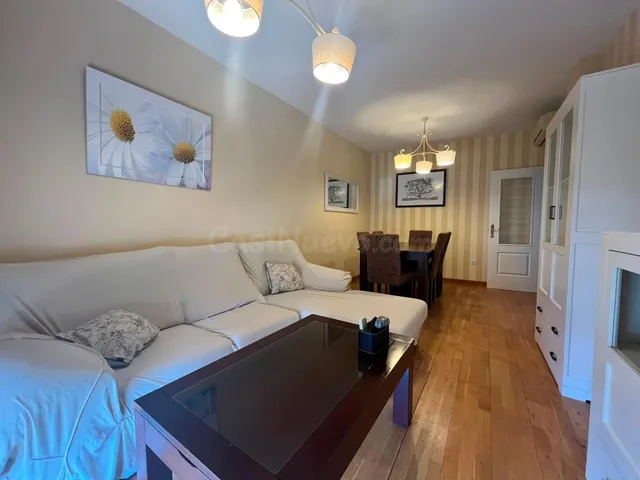 EXCLUSIVA Alquiler 2 dormitorios 2 baños, garaje, trastero y - foto 3