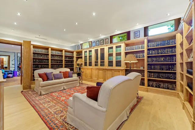 Chalet 6 habitaciones 712m² en venta - Marbella — 28
