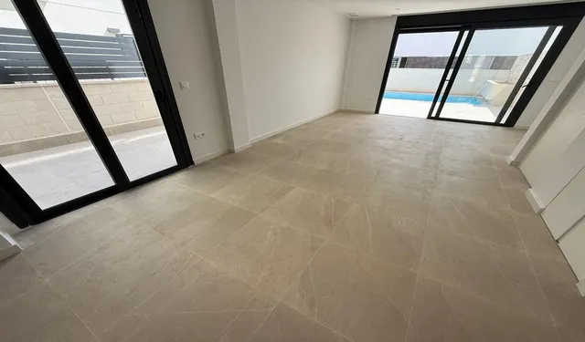 ALTO STANDING - GRAN LUJO - Villa Pareada con PISCINA PRIVADA, y ASCENSOR PRIVADO — 10
