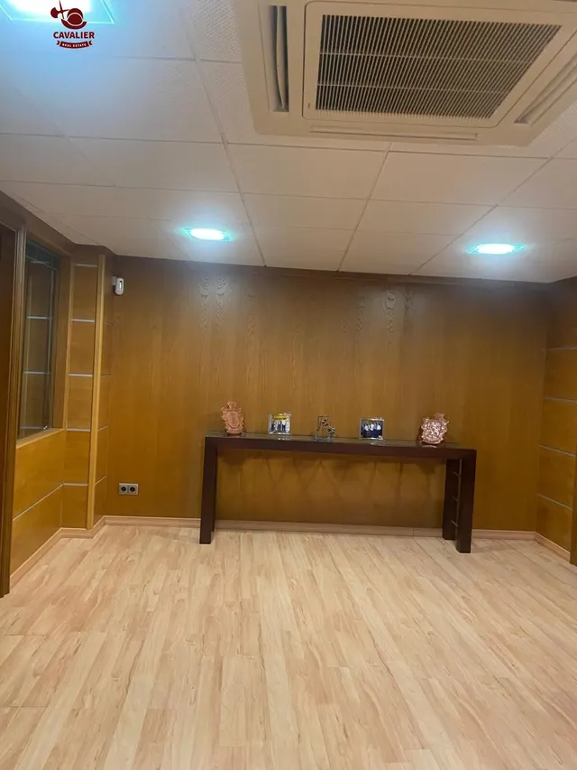 Local de 165m2 en 2 plantas en el Corazón de Binefar, Huesca — 10