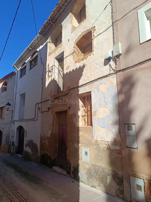 Casa de pueblo en venta en Masllorenç a REFORMAR, con 236 m2 - foto 3