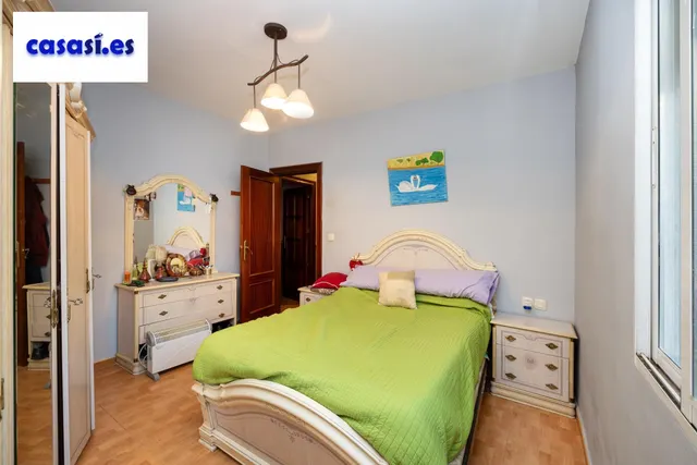 Casa con estupenda ubicación en Armilla. avenida de los ogíjares — 13