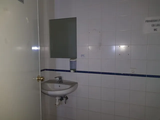 MAGNIFICO Y GRAN LOCAL EN PLENO CENTRO DE CÓRDOBA CAPITAL — 16