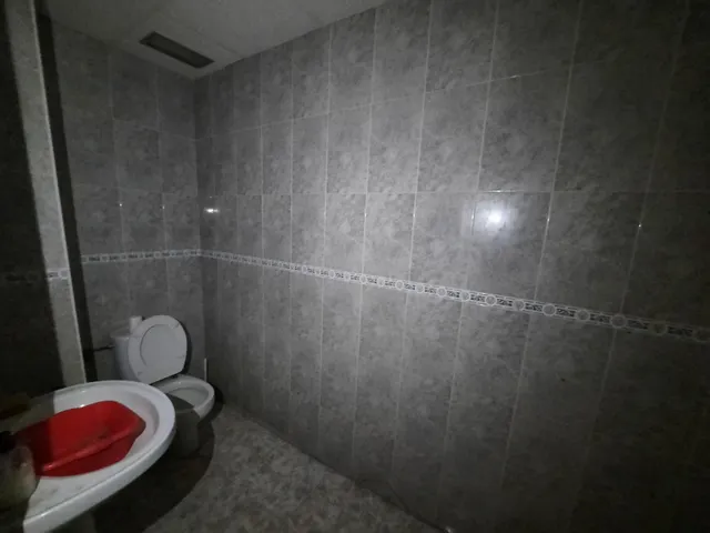 ALQUILER DE LOCAL COMERCIAL — 3