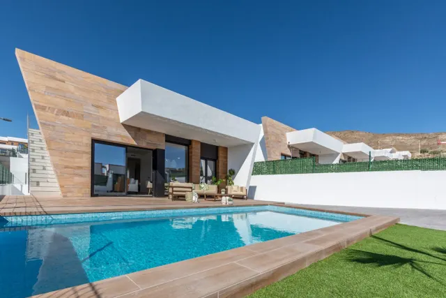 Villas con piscina y sótano en Finestrat — 24