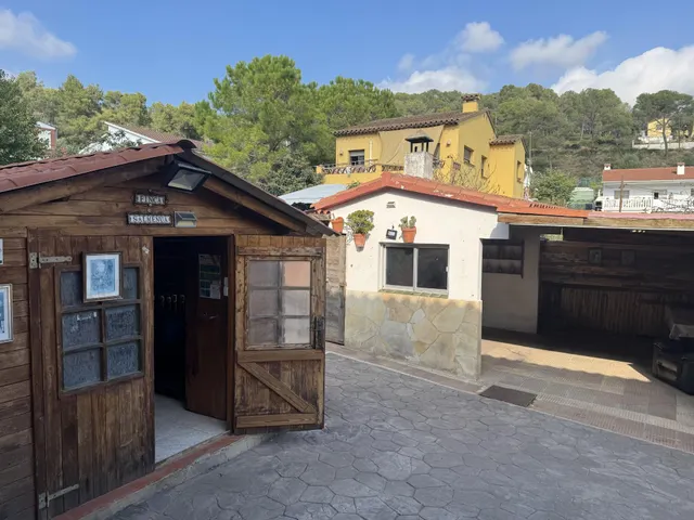 Casa con vistas, amplio espacio exterior y múltiples posibilidades en Mas Milà, Olivella — 31