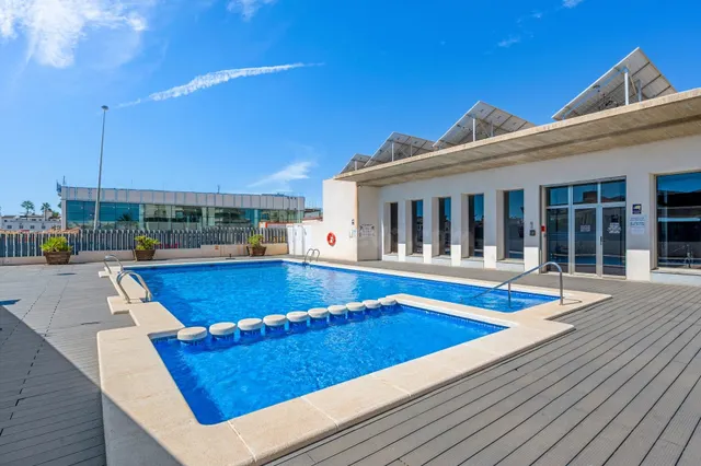 Apartamento de 2 dormitorios y 2 baños en los dolses ( orihuela costa ) — 4