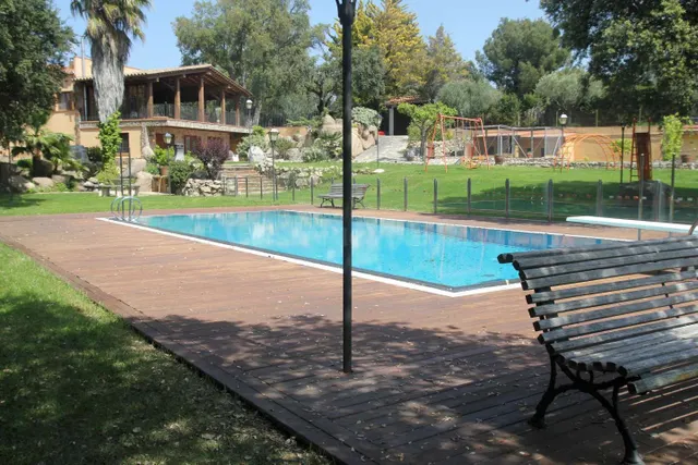 Casa en venta en Castellar con 6 hab. y 3 baños Casa can-fon - foto 2