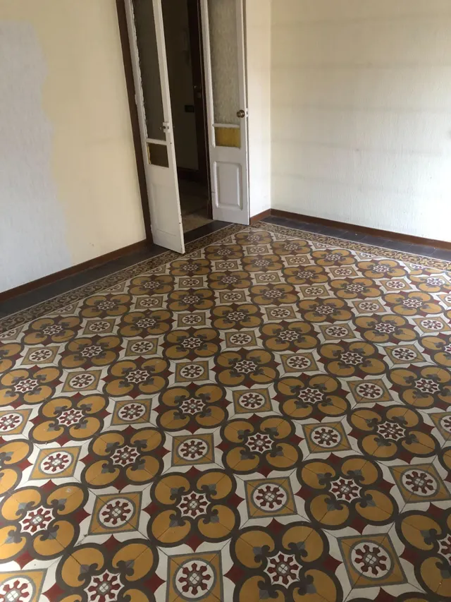 EDIFICIO EN VENTA EN MANRESA — 3