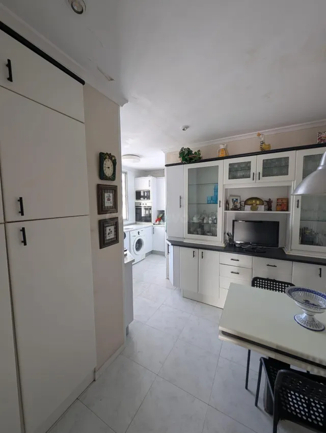 PISO EN ZONA ALMENDRAL — 5